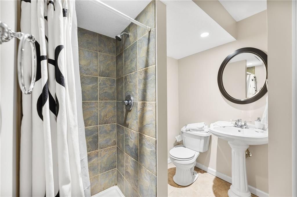 205 Aquila Drive — photo 38