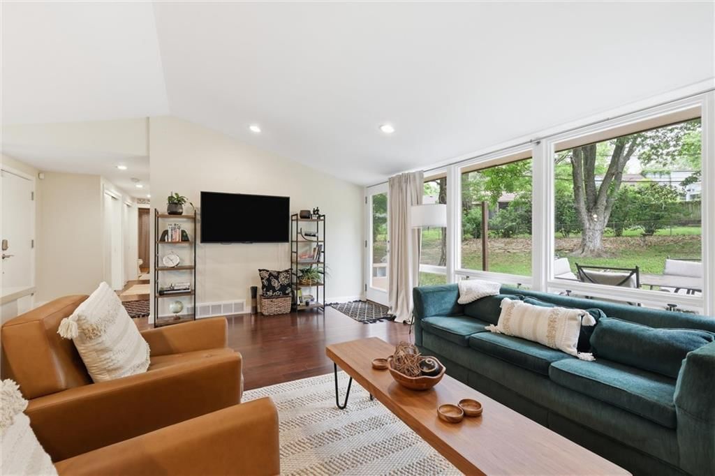 6609 Nall Drive — photo 8