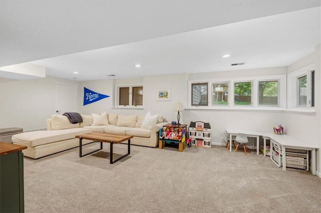 12209 Wenonga Road — photo 41