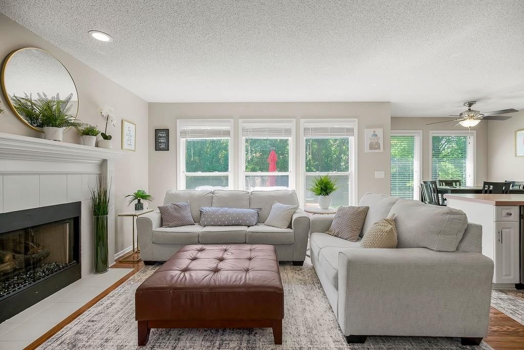 15963 S Avalon Street — photo 4
