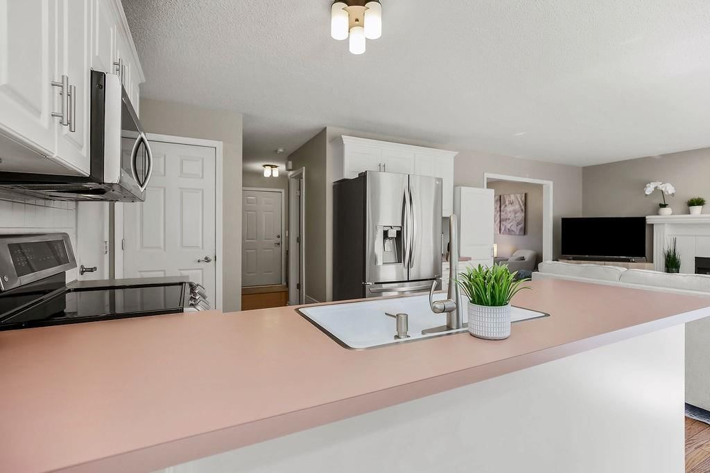 15963 S Avalon Street — photo 11