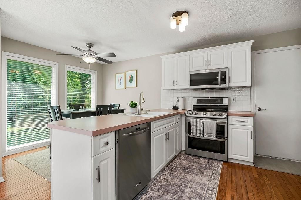 15963 S Avalon Street — photo 12
