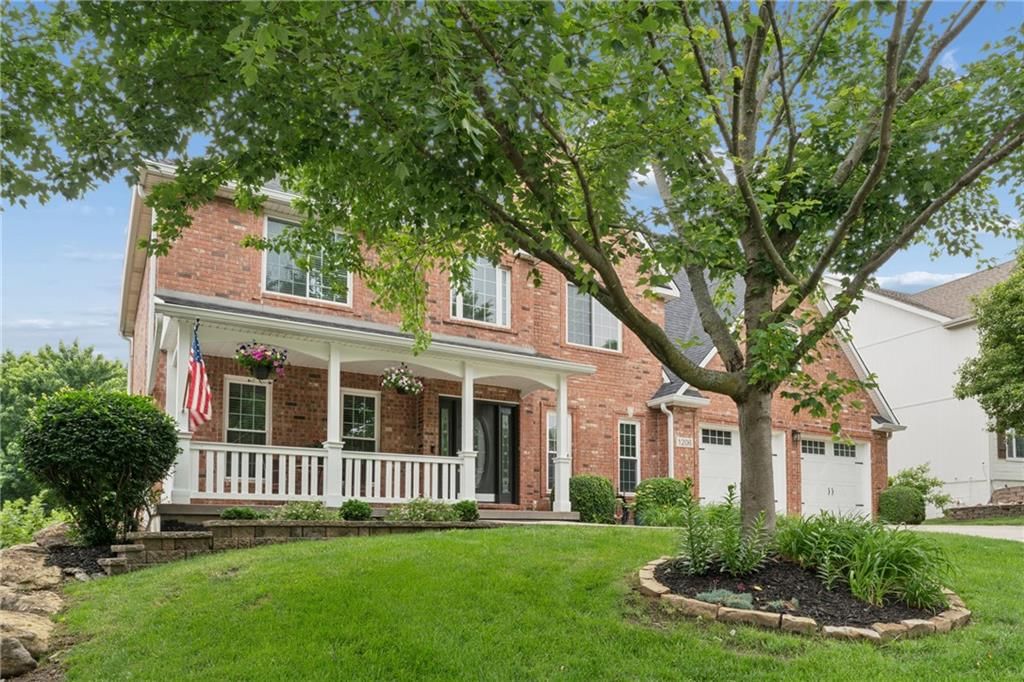 1206 SW Misty Creek Street — photo 2