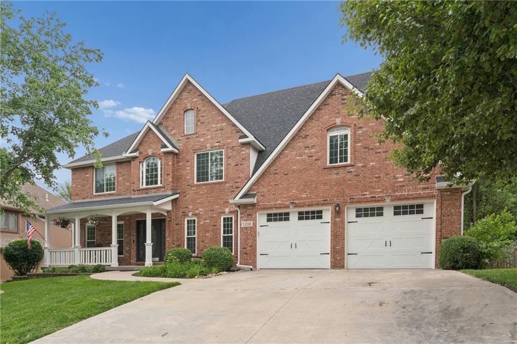 1206 SW Misty Creek Street — photo 3