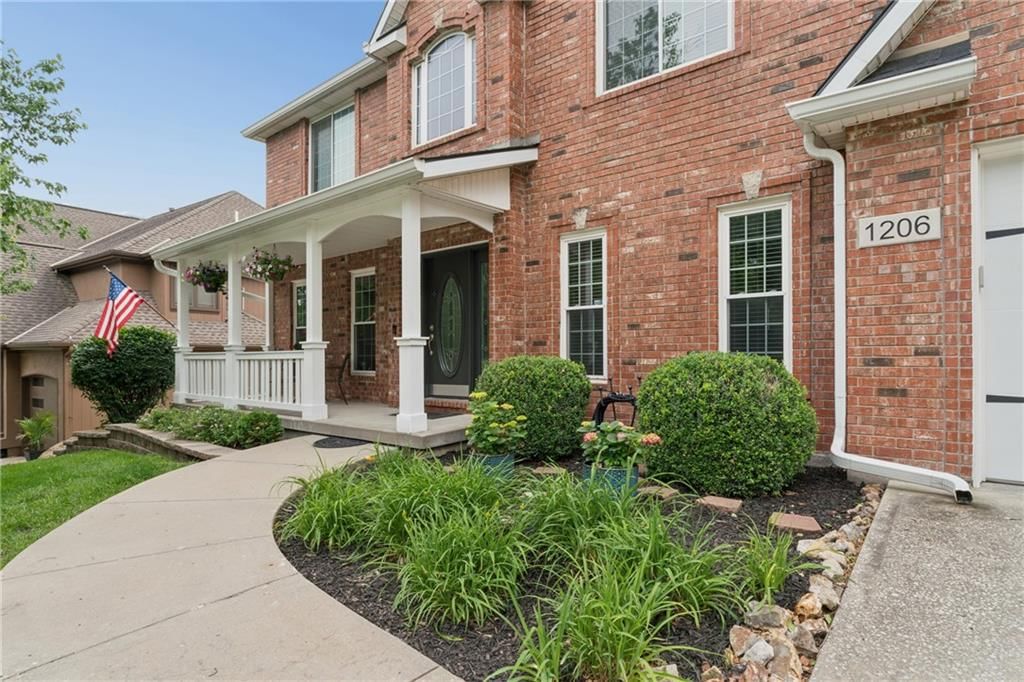 1206 SW Misty Creek Street — photo 4
