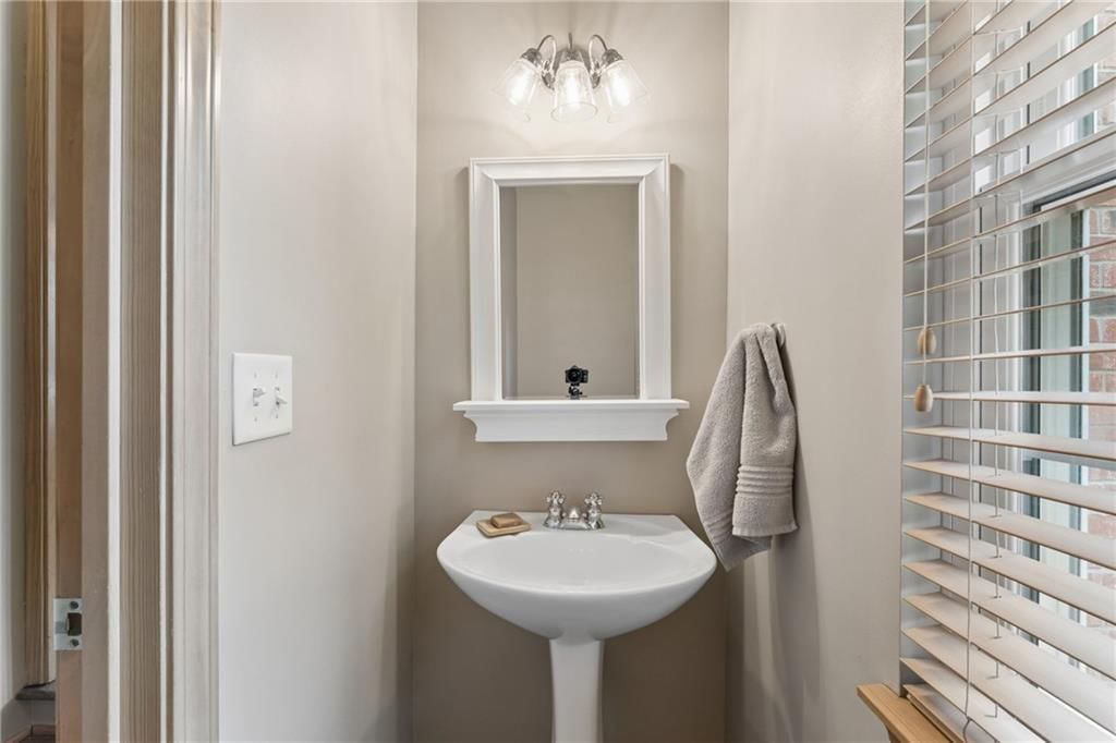 1206 SW Misty Creek Street — photo 22