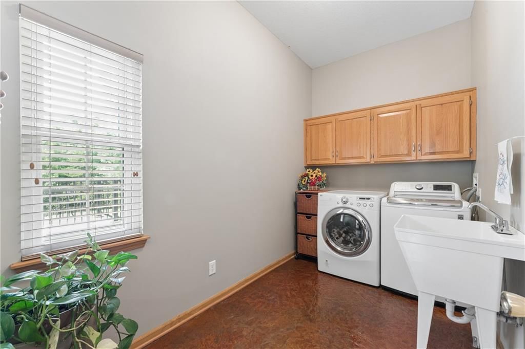 1206 SW Misty Creek Street — photo 23
