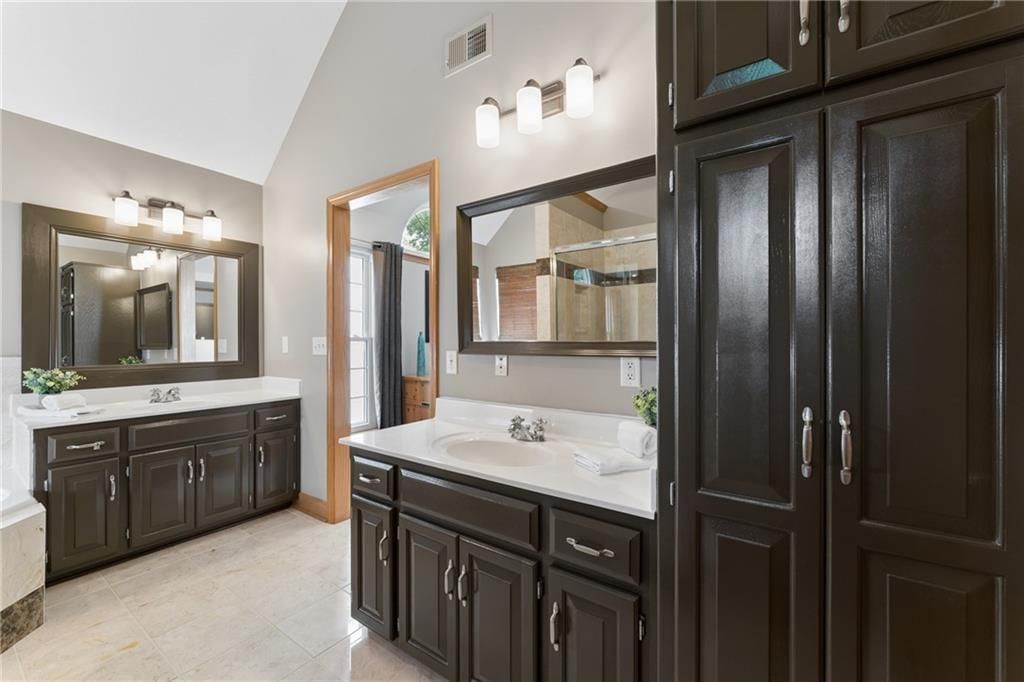 1206 SW Misty Creek Street — photo 28