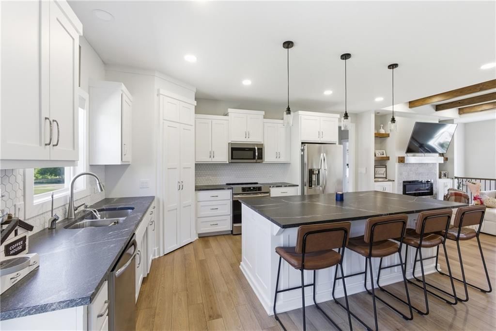 312 Prairie Rose Circle — photo 11
