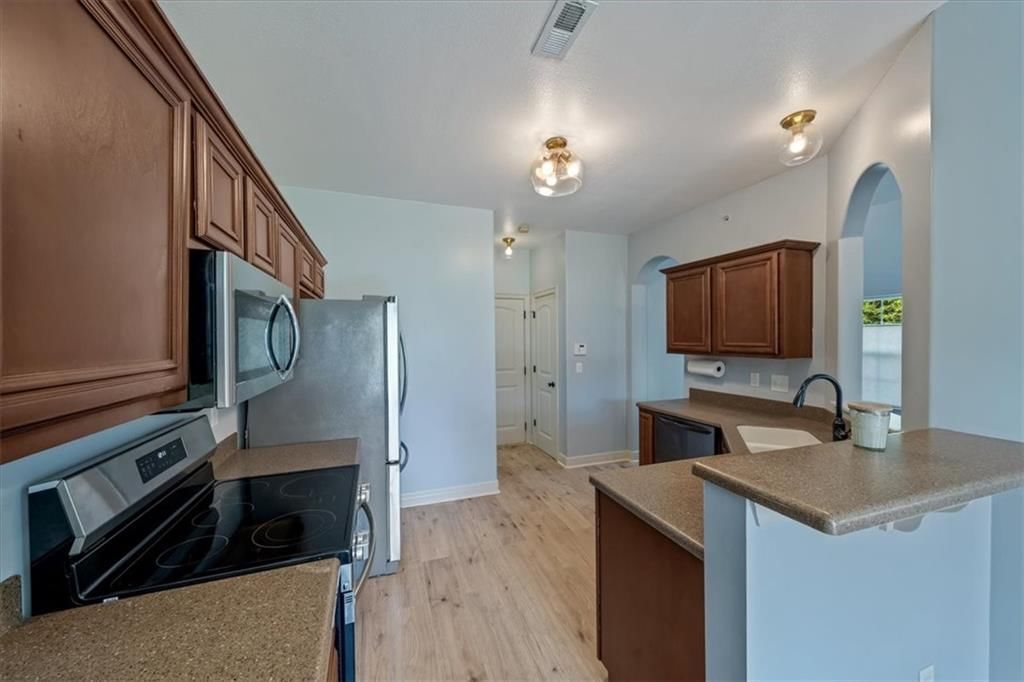 23403 W 89th Terrace — photo 11