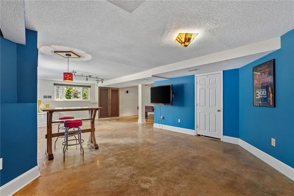 12463 Rosehill Street — photo 29