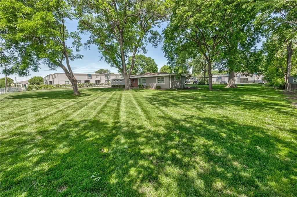 9316 W 80th Street — photo 23