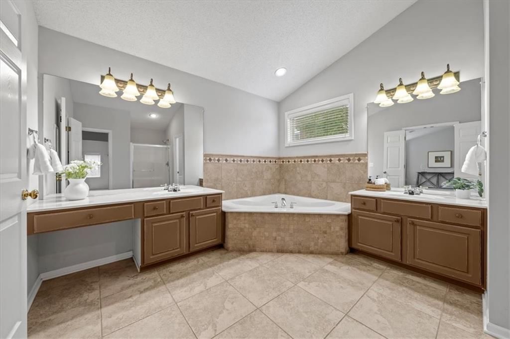 15251 W 158th Terrace — photo 26