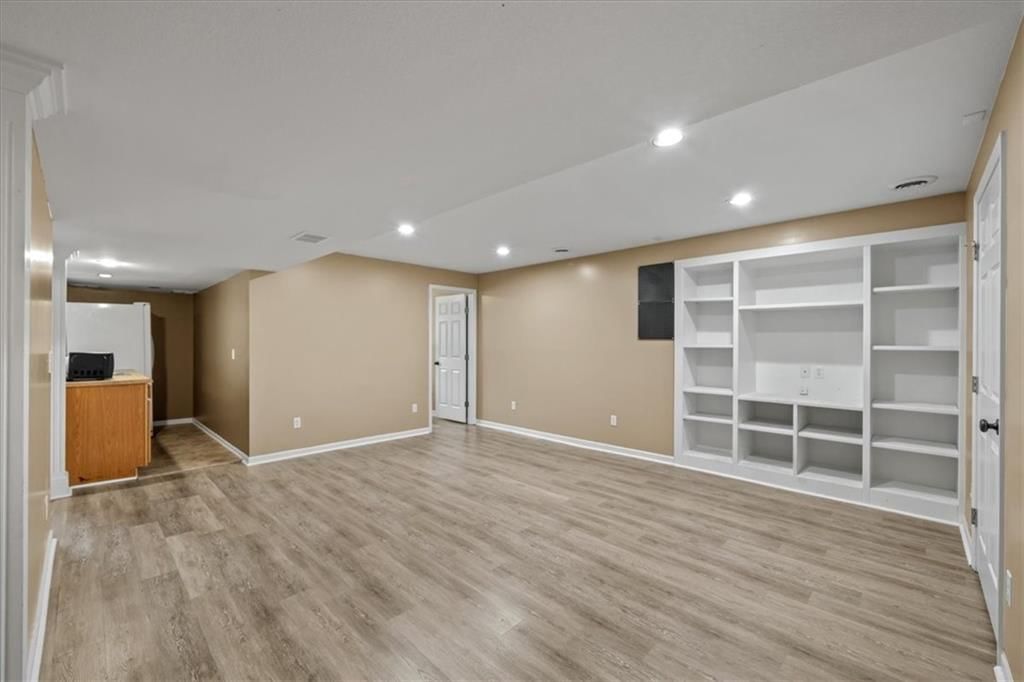 15251 W 158th Terrace — photo 32