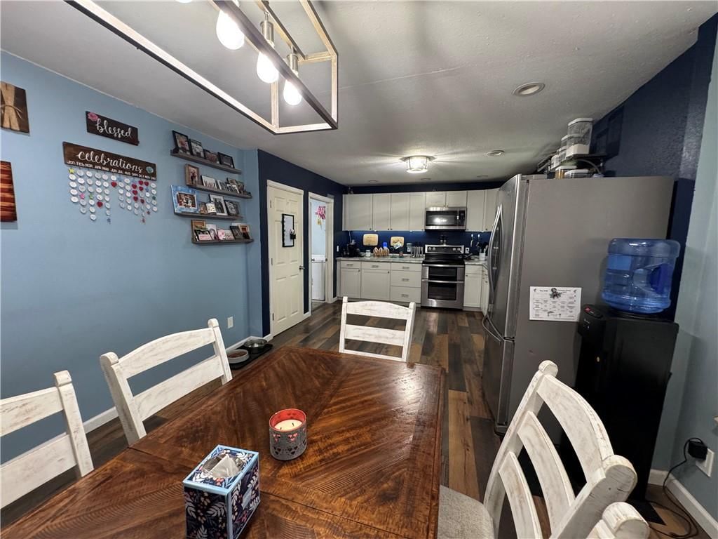406 S Pesavento Street — photo 13