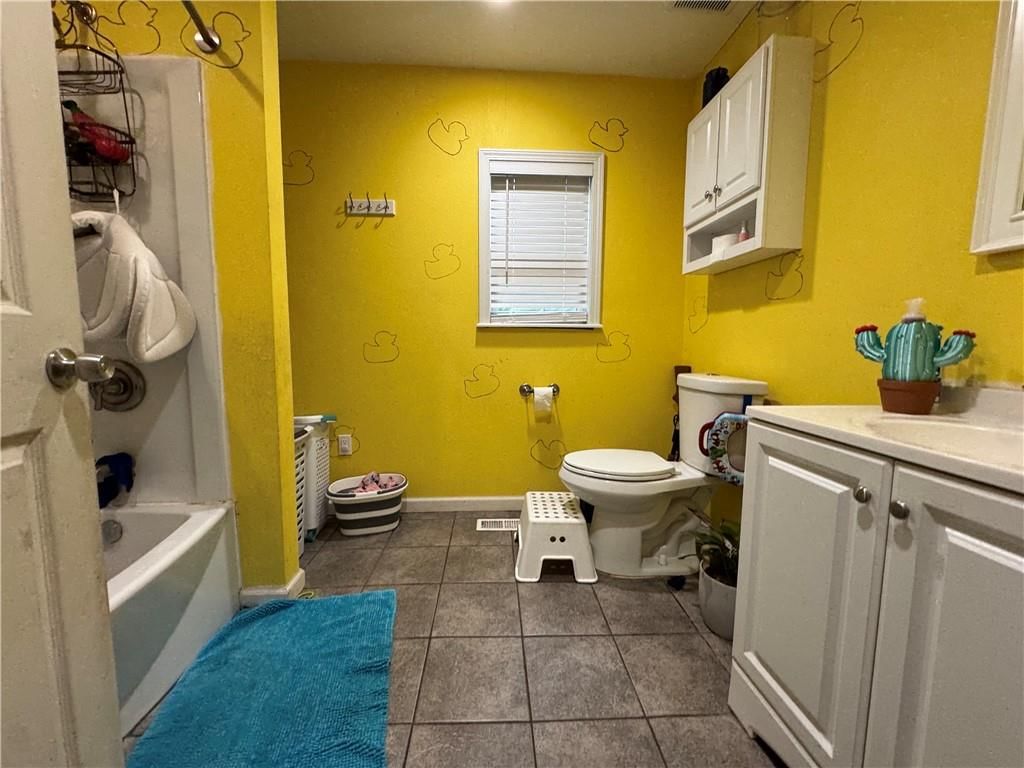 406 S Pesavento Street — photo 17