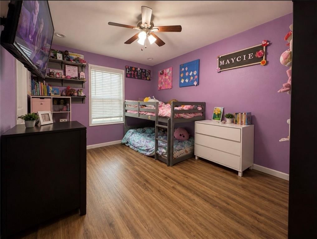 406 S Pesavento Street — photo 18