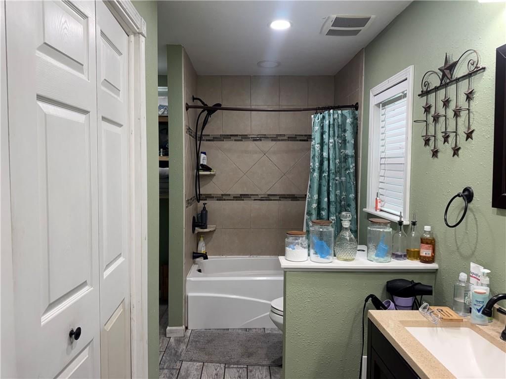 406 S Pesavento Street — photo 21