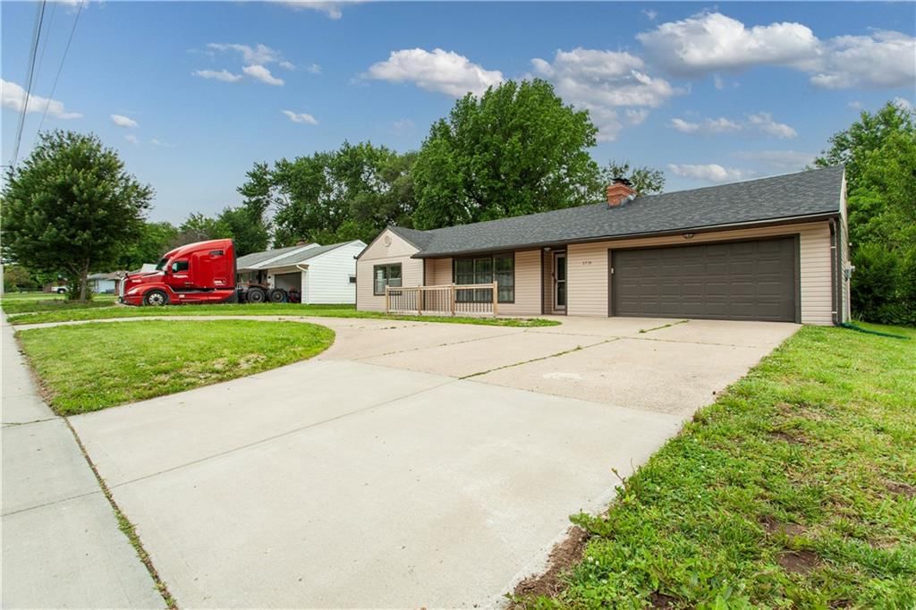 3710 S Sterling Avenue — photo 3