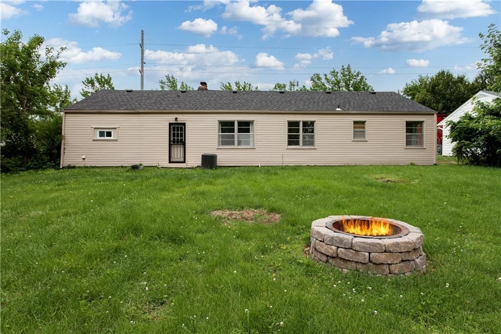 3710 S Sterling Avenue — photo 4