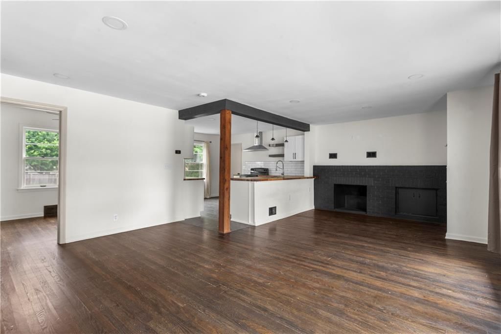 3710 S Sterling Avenue — photo 7
