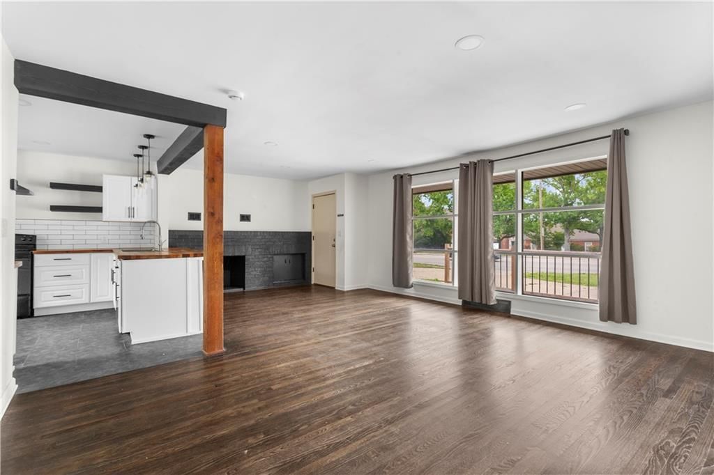 3710 S Sterling Avenue — photo 9