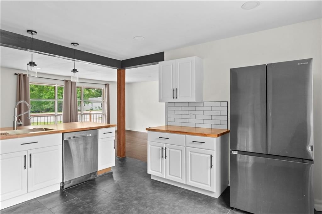 3710 S Sterling Avenue — photo 14