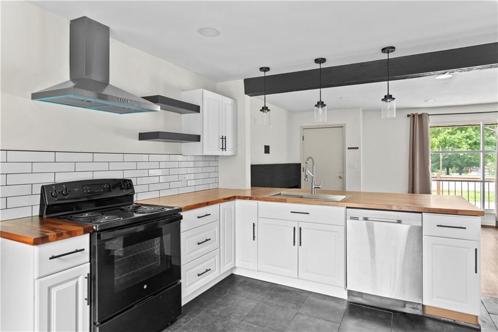 3710 S Sterling Avenue — photo 15