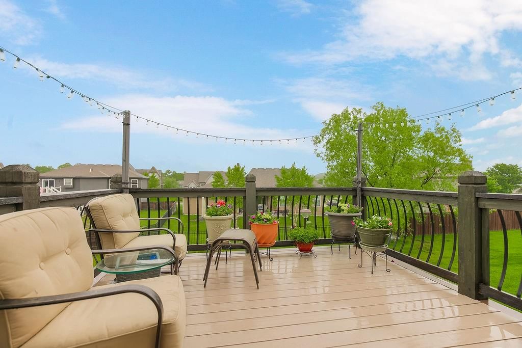1220 SW Wysteria Drive — photo 5