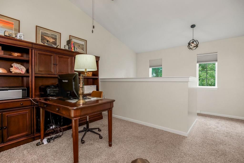 1220 SW Wysteria Drive — photo 15
