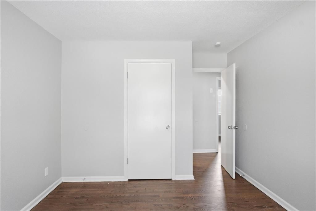 11401 E 61st Terrace — photo 13