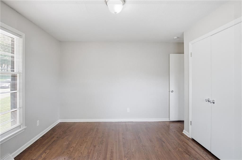 11401 E 61st Terrace — photo 15