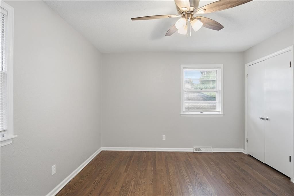 11401 E 61st Terrace — photo 16