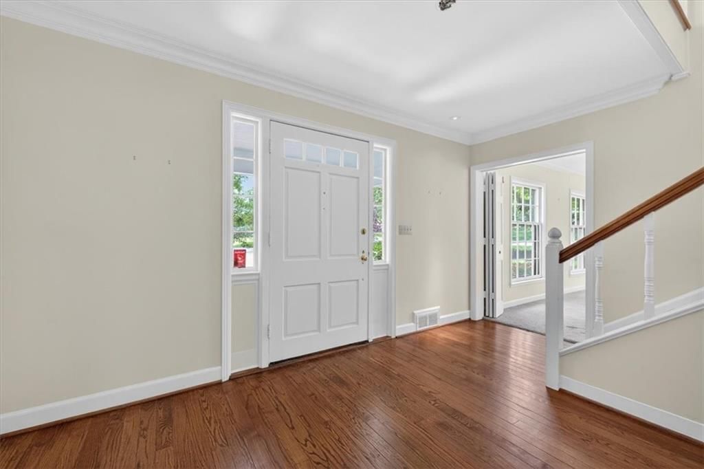 6336 Ensley Lane — photo 4