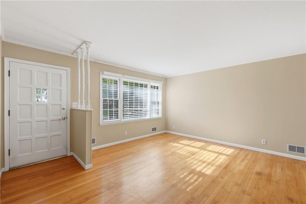 3918 S Main Street — photo 3