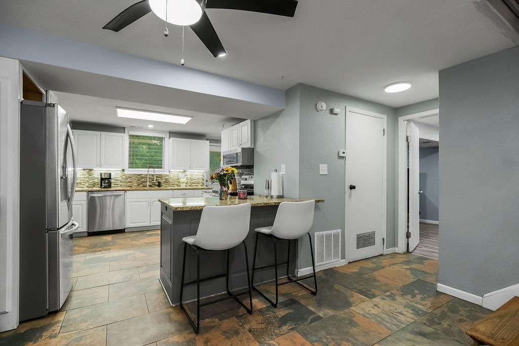 611 N Aztec Place — photo 11