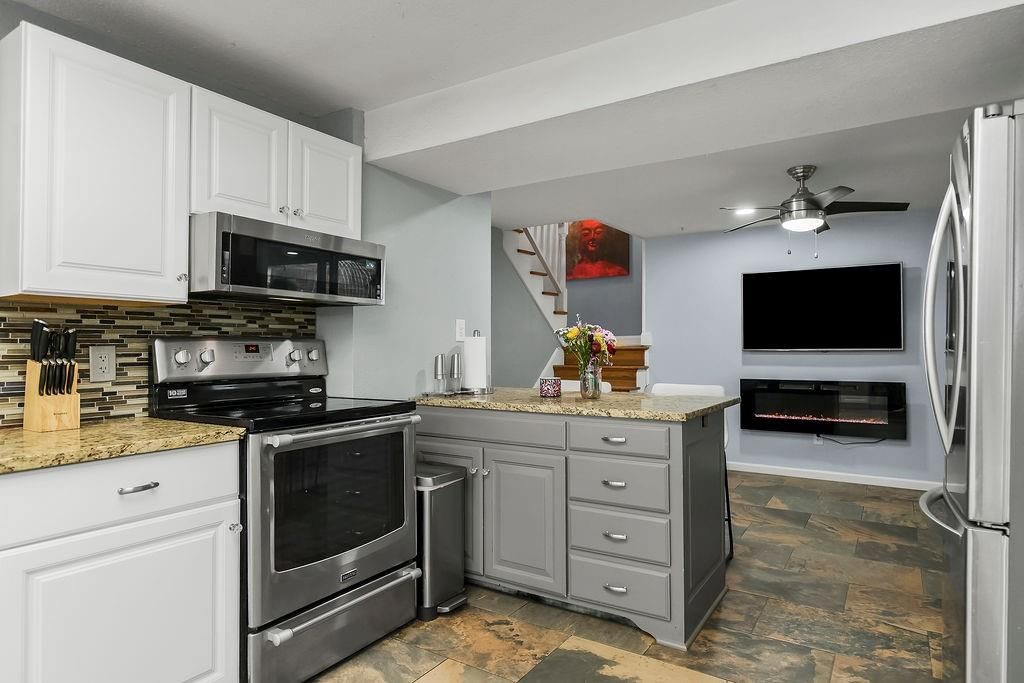 611 N Aztec Place — photo 13
