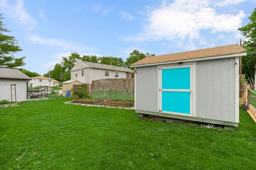 611 N Aztec Place — photo 30