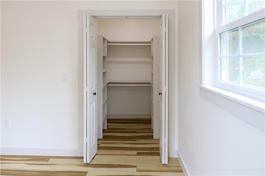 1124 Congress Street — photo 32