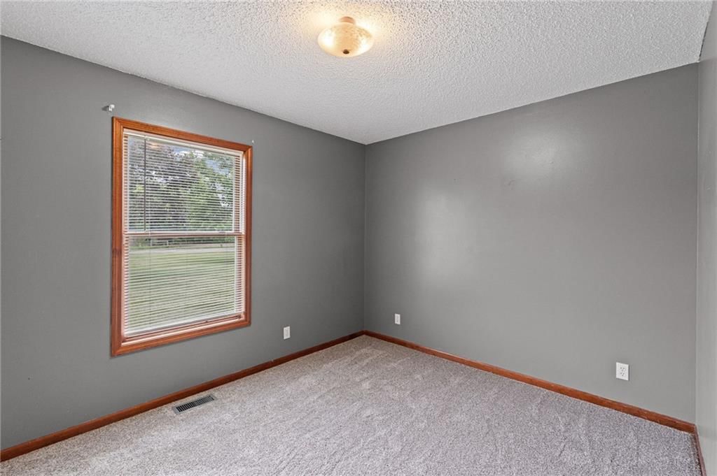8531 Southpoint Drive — photo 16