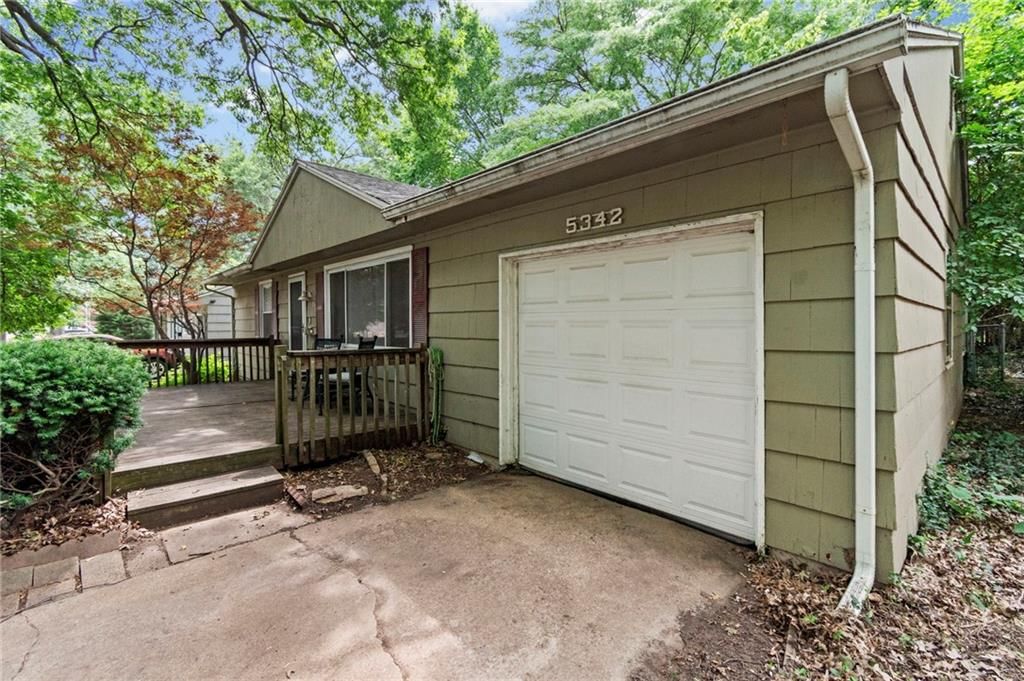 5342 Horton Street — photo 3
