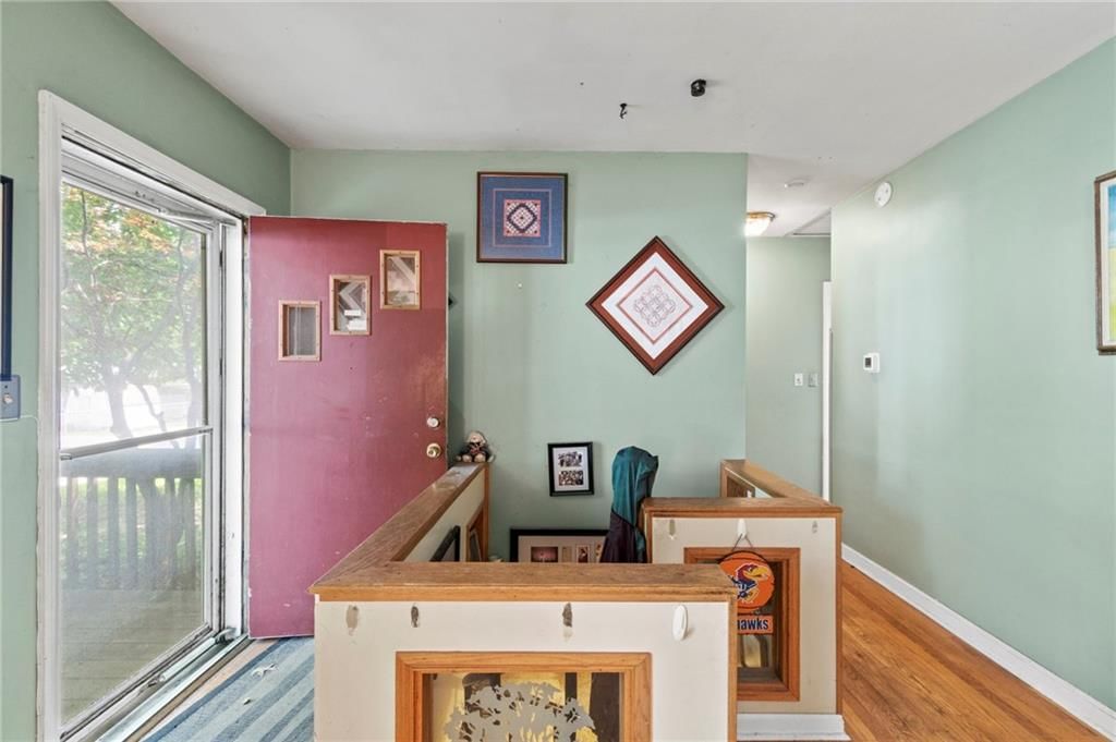 5342 Horton Street — photo 4