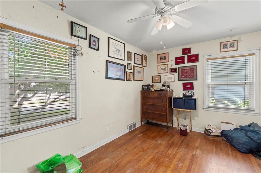 5342 Horton Street — photo 12