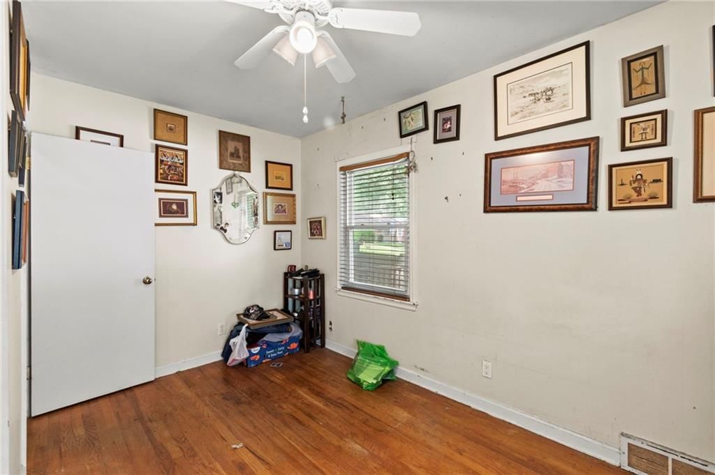 5342 Horton Street — photo 14