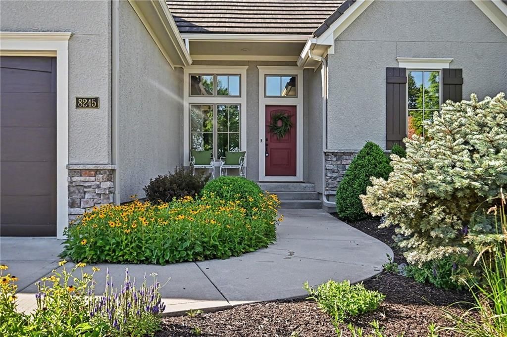 8245 Westlake Drive — photo 36