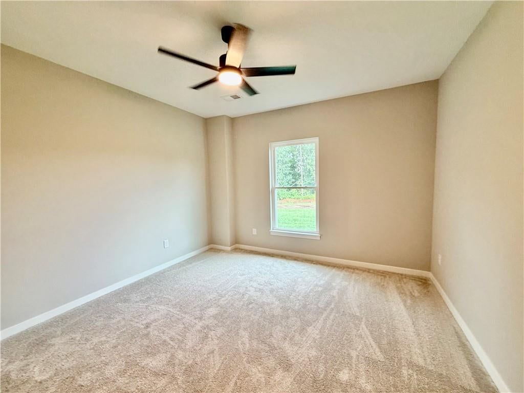 Photo 22 of 28 - 504 Skyview Lane, Liberty, MO 64068