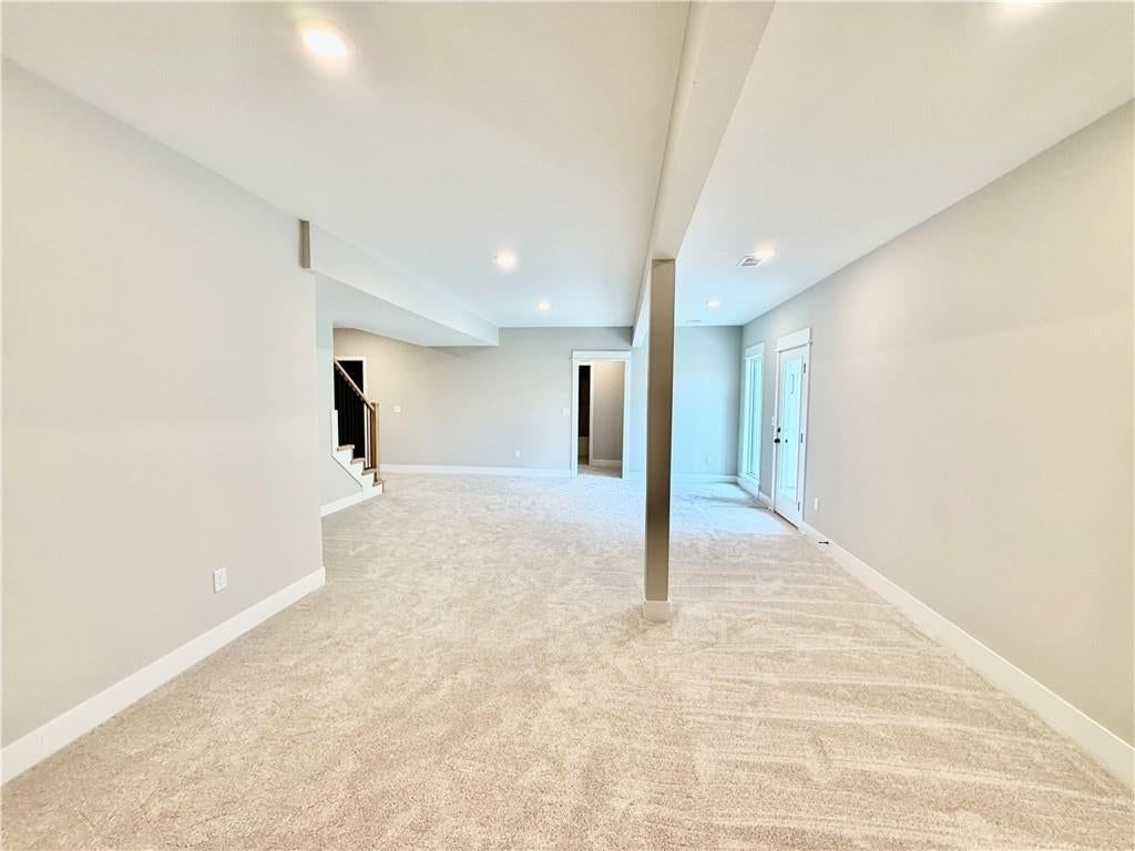 Photo 25 of 28 - 504 Skyview Lane, Liberty, MO 64068