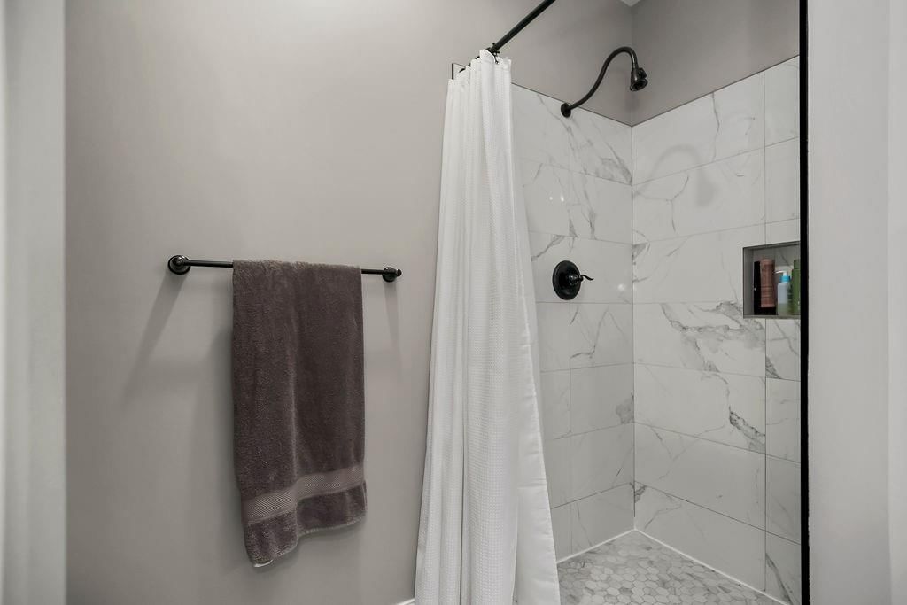 3651 Tonganoxie Road — photo 14