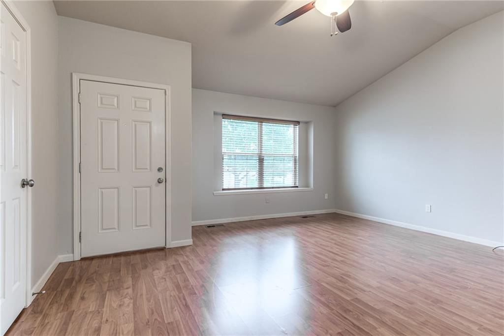 14308 RICHMOND Avenue — photo 5