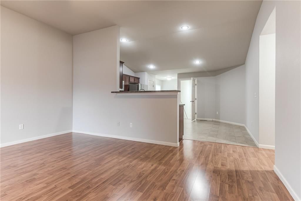 14308 RICHMOND Avenue — photo 8